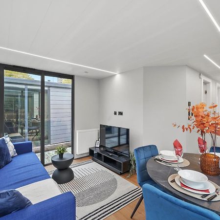 Unique Water Lodge In London - Sleeps 6 Exterior photo