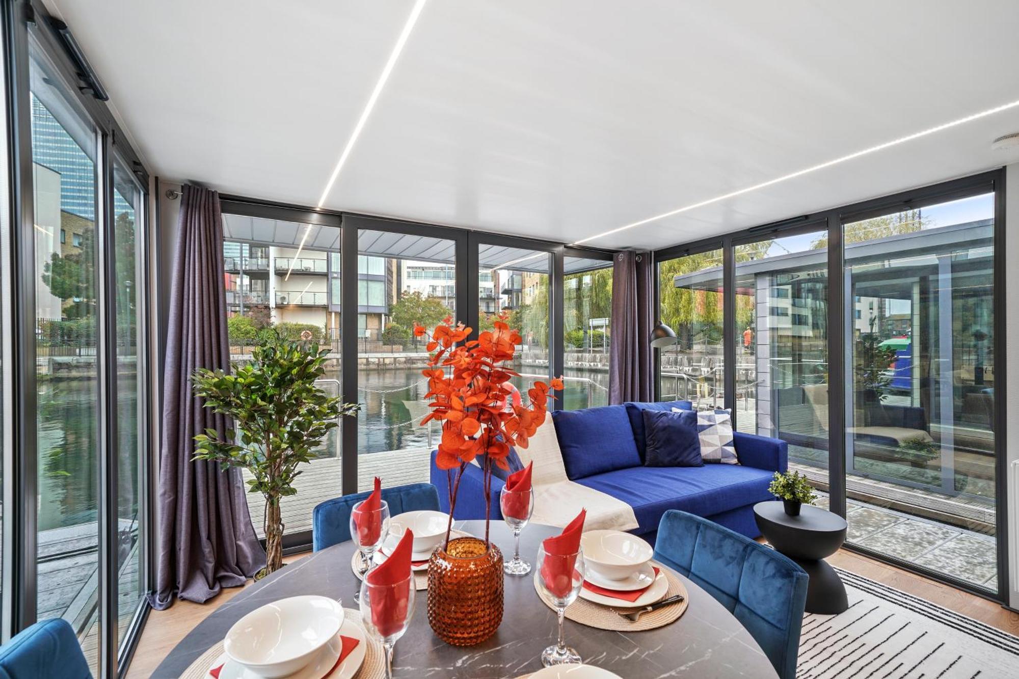 Unique Water Lodge In London - Sleeps 6 Exterior photo